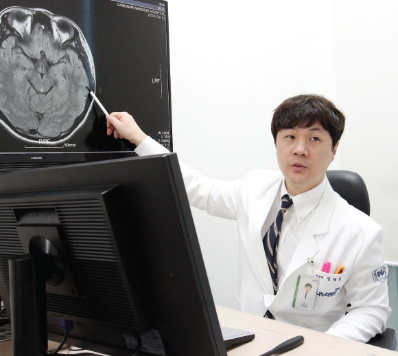 Тархины мэдрэл судлалын тасаг (мэдрэл судлал) - Гим Тэ Гён Хэлтсийн дарга